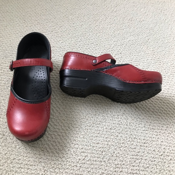 red mary jane clogs